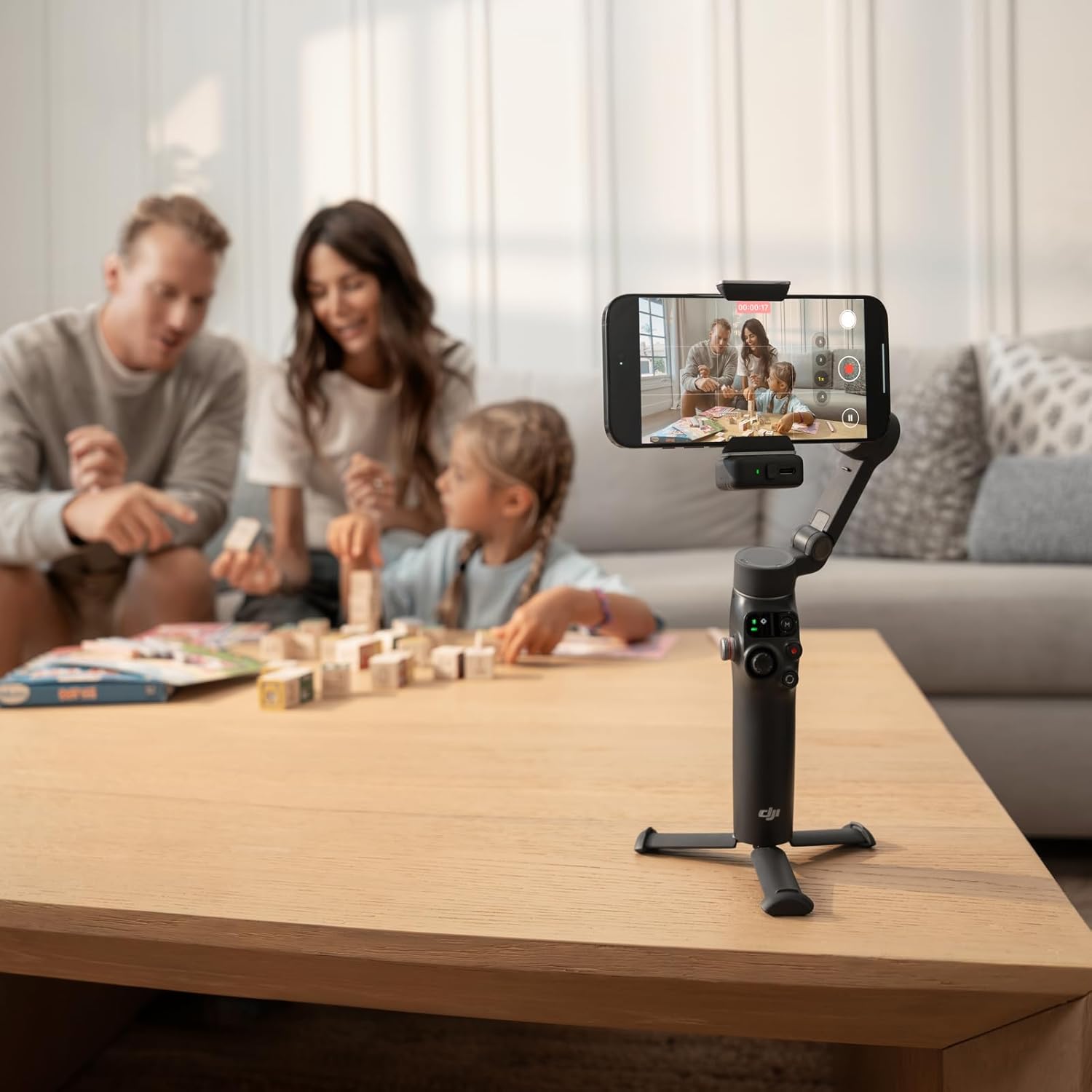 DJI Osmo Mobile 8 Gimbal Stabilizer for Phone, Native Tracking with Audio & Lighting, 360° Pan Rotation, Built-in Extension Rod & Tripod, 10h Battery, Extension Rod, Robust 3-Axis Stabilization