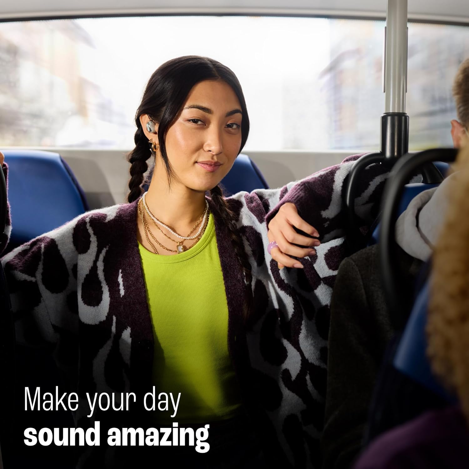 JBL Live Buds 3 - True Wireless Noise-Cancelling Bud-Type Earbuds, 40Hrs Total Playback, Wireless Charging, 6 Mics for Perfect Calls, Multi-Point Connection, IP55 Waterproof and dustproof (Silver)