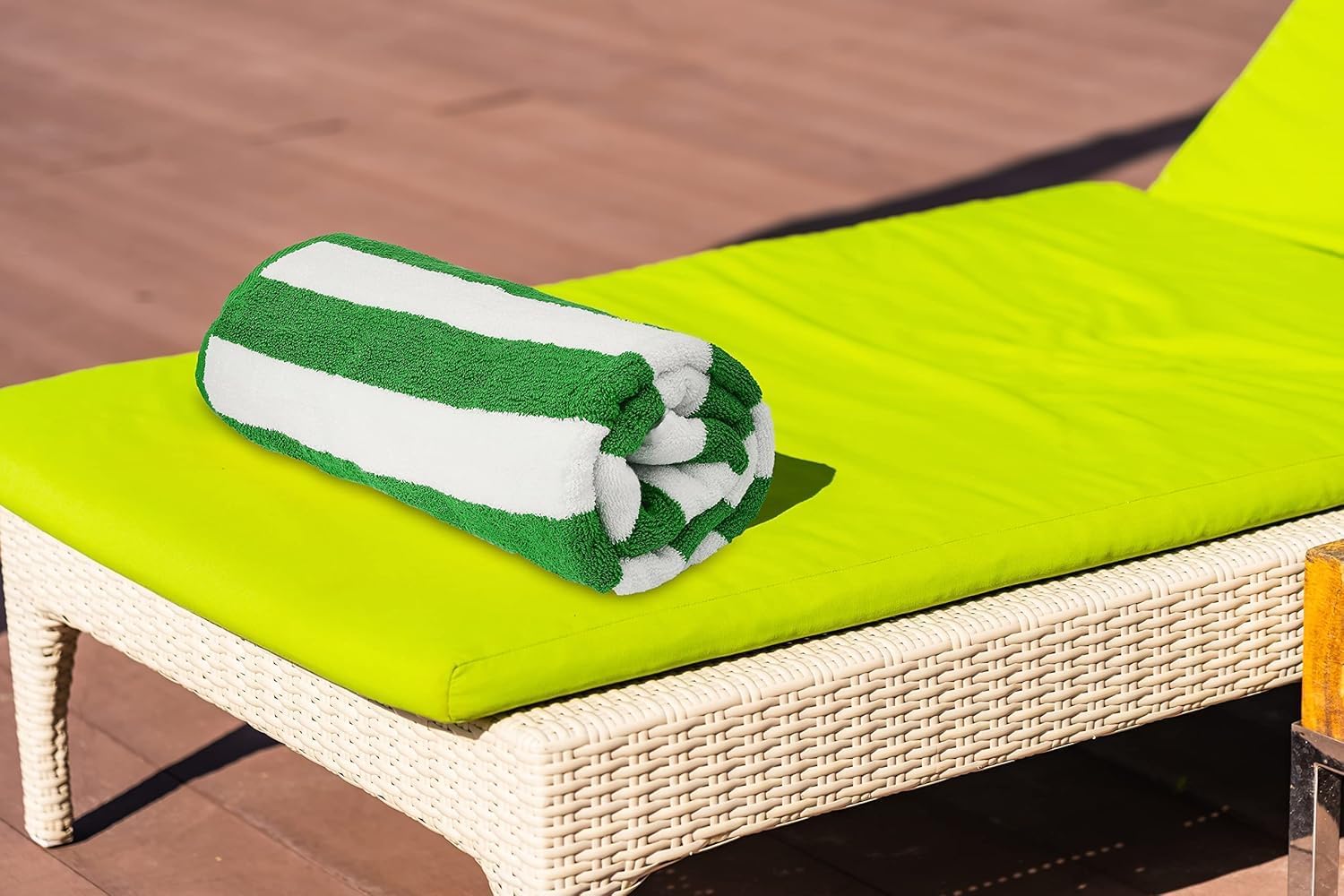 Oversized Beach Towels of 90x180 cm - Extra Large 100% Cotton Summer Pool Cabana Stripe Highly Absorbent & Soft Towel Green