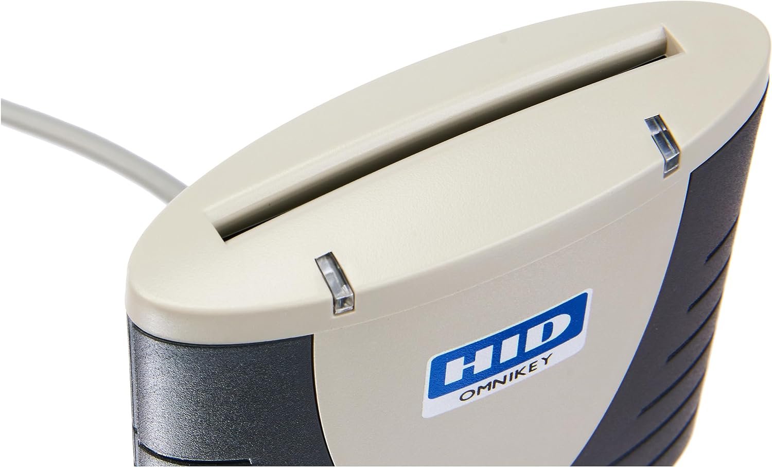 قارئ بطاقات ذكية USB Omnikey 3121 باللون الرمادي