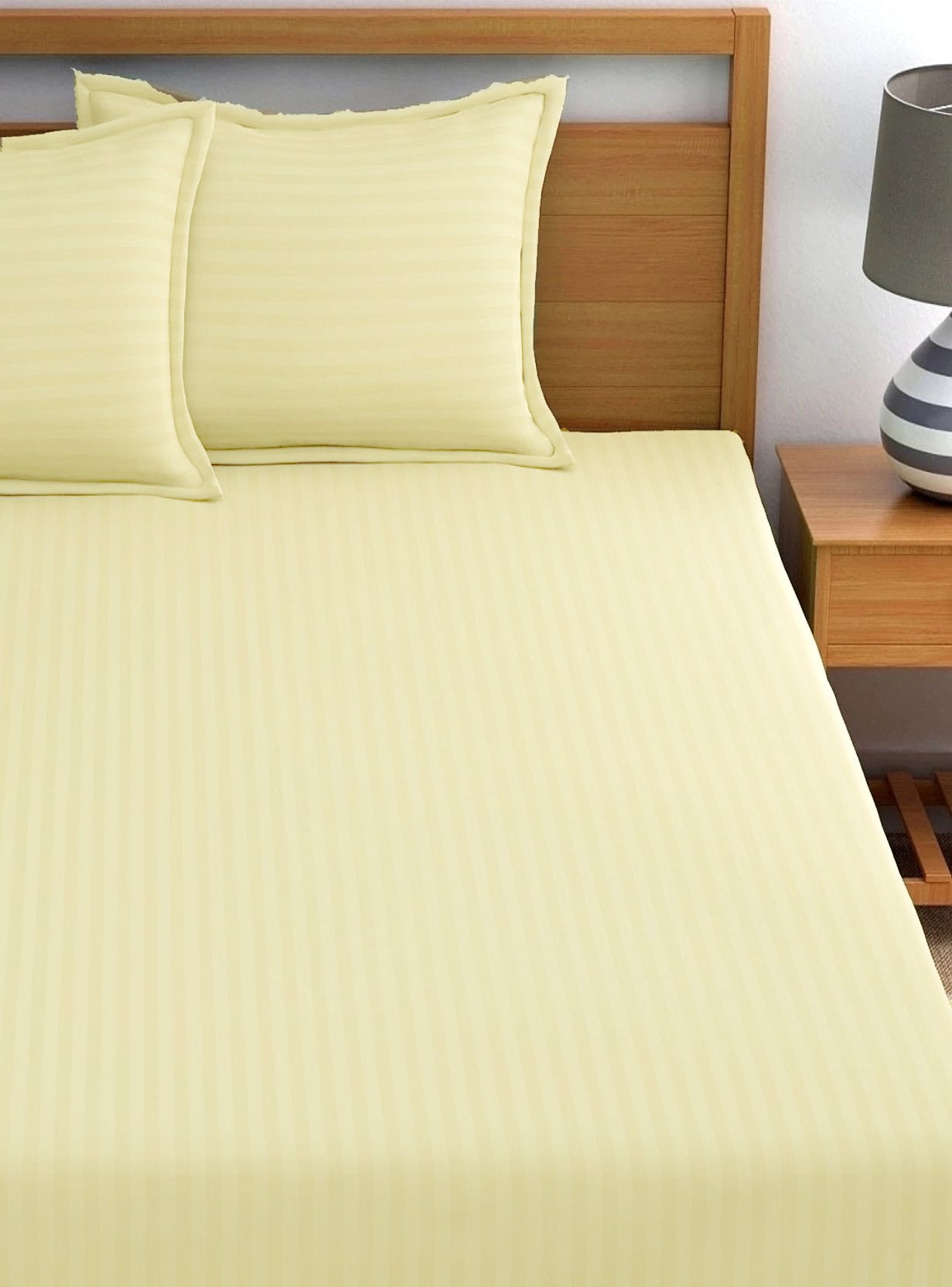 MAXQON Fitted Bed Sheet +2Pcs Pillow Covers, King Size 180x200+20cm, Color Cream